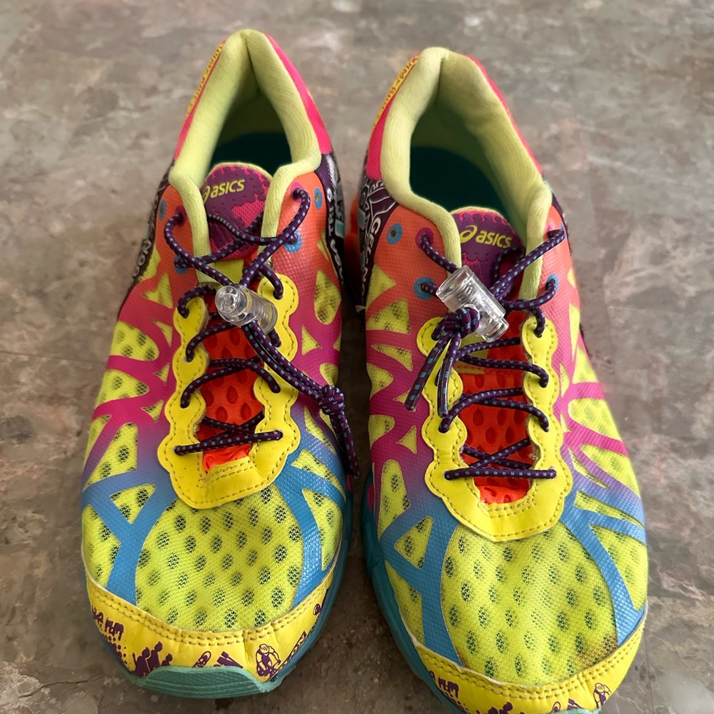 ASICS GEL-Noosa Tri 9 T458N Multicolor size 8